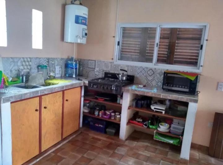 Casa en venta - 2 Dormitorios 1 Baño - Las Toninas 5