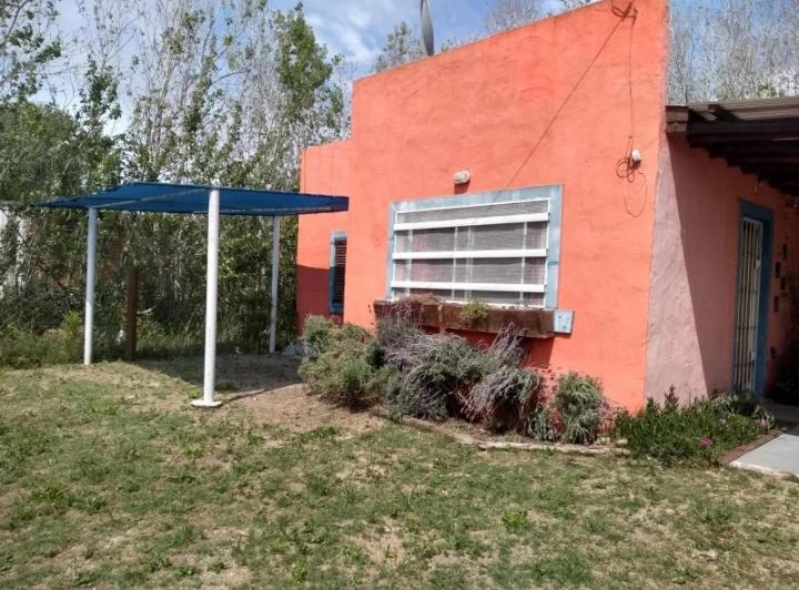 Casa en venta - 2 Dormitorios 1 Baño - Las Toninas 3