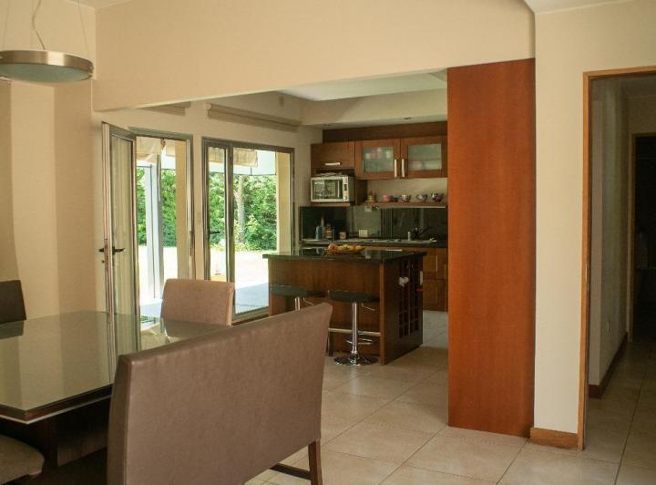 Casa en venta - 3 Dormitorios 2 Baños - Cochera - 930Mts2 - Costa Juncal, San Nicolás de Los Arroyos 4