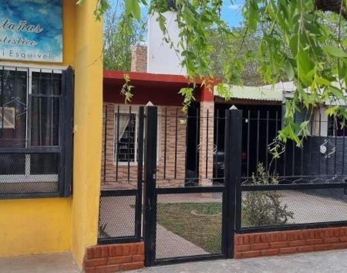 Casa en venta - 3 Dormitorios 1 Baño - 330Mts2 - Marcos Paz 1