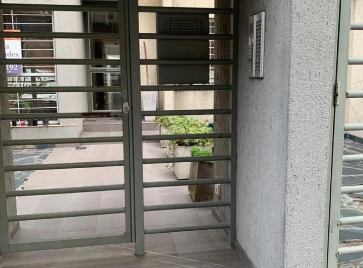 Departamento Monoambiente en venta - 1 Baño - Morón 2