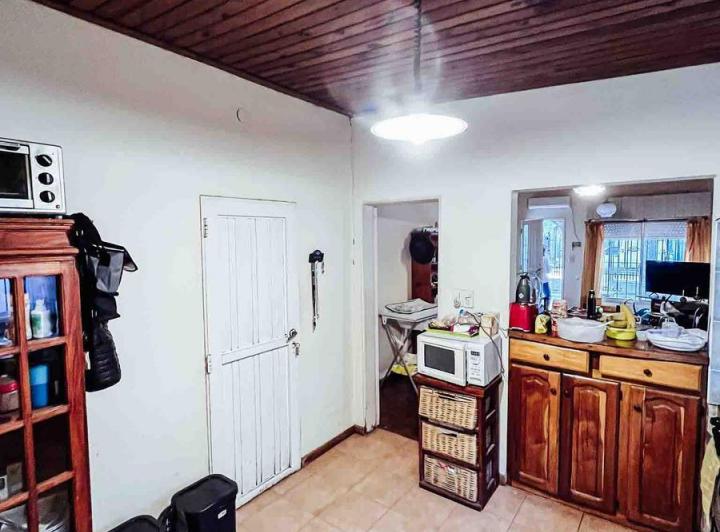 Casa en venta - 4 Dormitorios 2 Baños - Cochera - 500mts2 - Coronel Brandsen 3