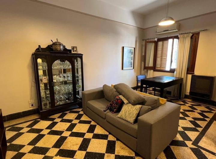 Casa en venta - 3 Dormitorios 2 Baños - Cochera - 352Mts2 - Mercedes 2