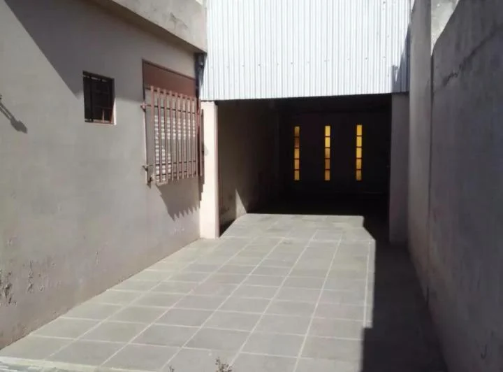 Casa en venta - 2 Dormitorios 2 Baños - Cochera - 500Mts2 - Salto 3