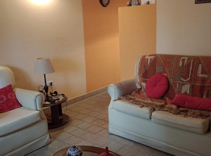 Casa en venta - 3 Dormitorios 1 Baño - Cochera - Villa Regina, Río Negro 4