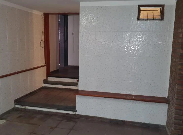 Casa en venta - 3 Dormitorios 4 Baños - 330 mts 2 - Villa Elisa 4