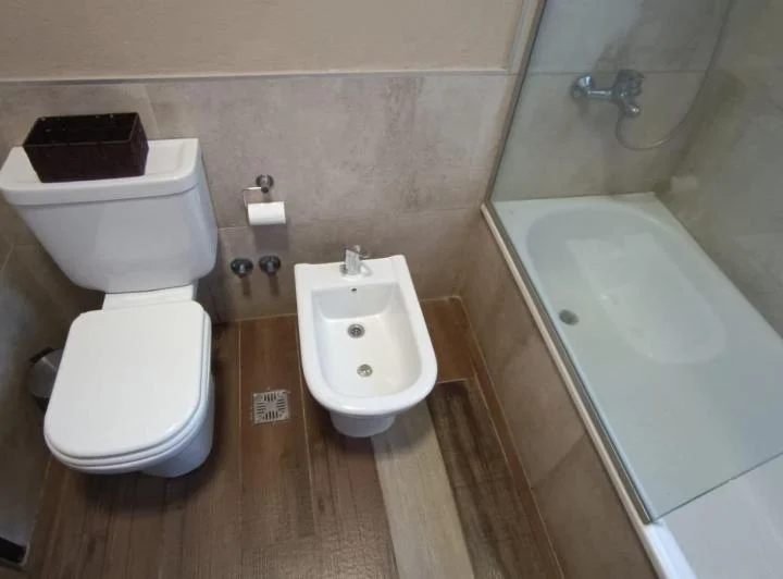 Casa en venta - 5 Dormitorios 4 Baños - Pinamar 4