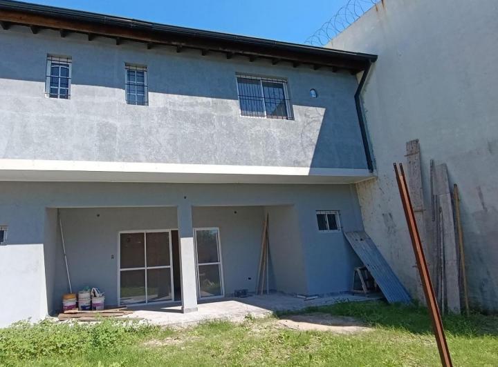 Casa en venta - 3 Dormitorios 1 Baño - Ituzaingó 3