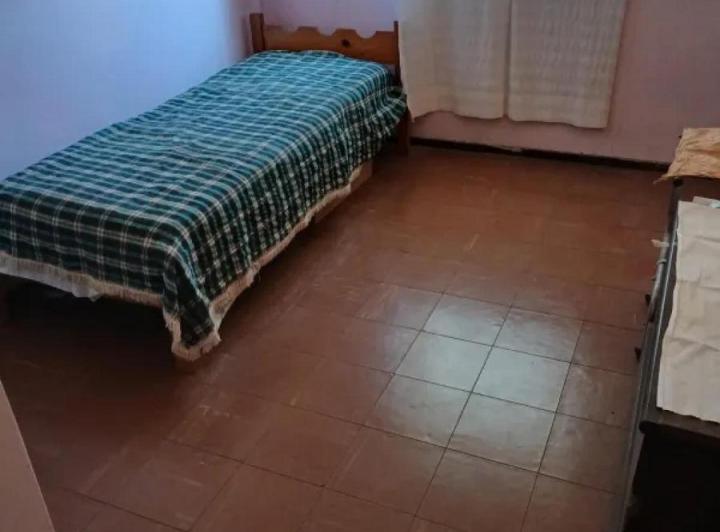Departamento en venta - 4 Dormitorios 1 Baño - General San Martín 3