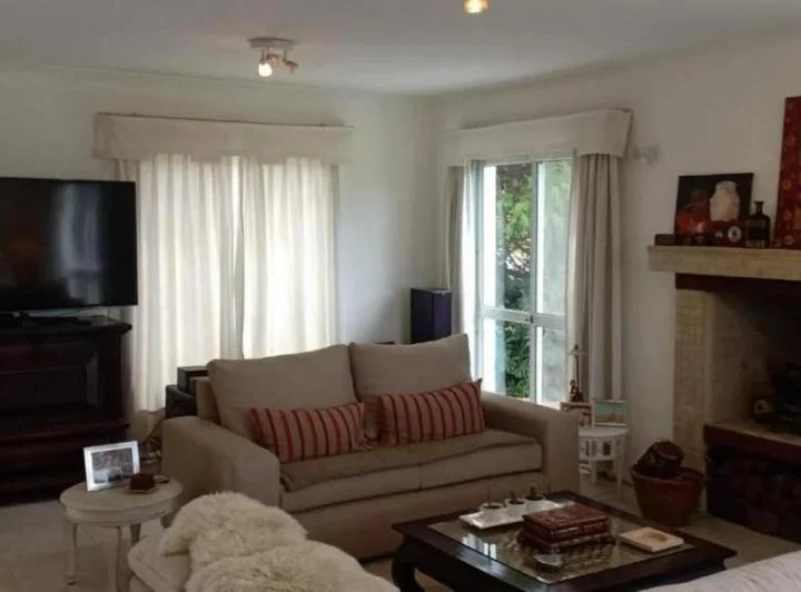 Casa en venta - 4 Dormitorios 3 Baños - Cañuelas 3