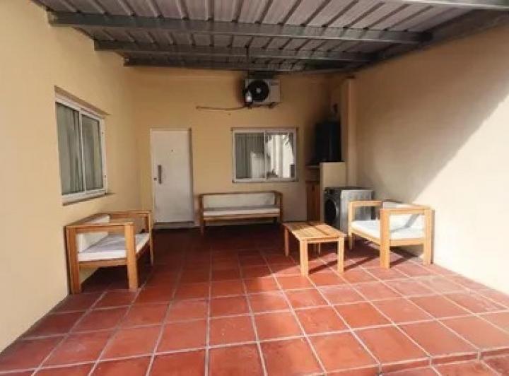 Casa en venta - 2 Dormitorios 1 Baño - Florencio Varela 3