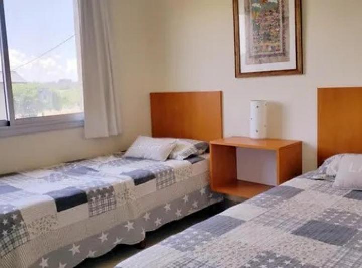 Casa en venta - 2 Dormitorios 1 Baño - Miramar 5