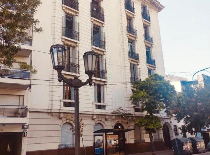 Departamento en venta - 4 Dormitorios 3 Baños - San Telmo 4