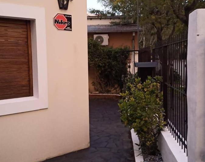 Casa en venta - 4 Dormitorios 2 Baños - Tandil 4