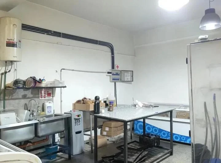 Local Comercial en alquiler - Deposito Baños - Almagro 4