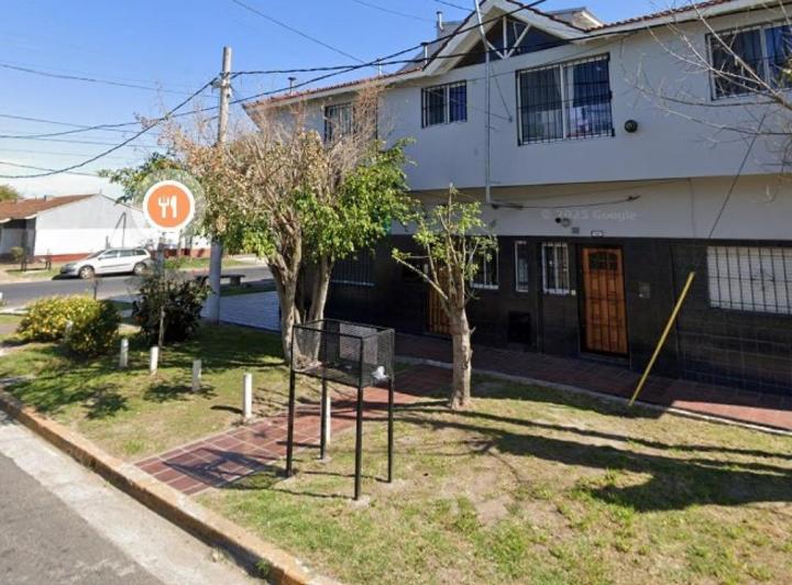 PH en alquiler - 1 Dormitorio 1 Baño - Quilmes 2
