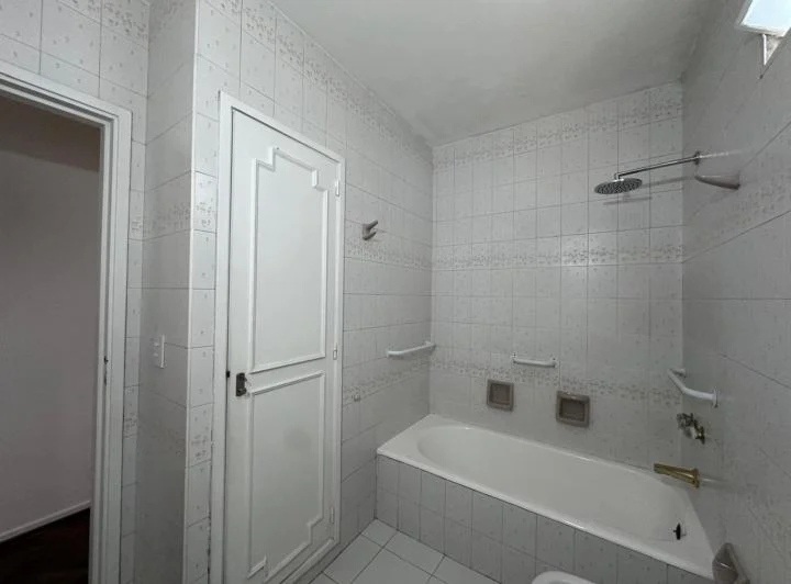 Departamento en alquiler - 3 Dormitorios 2 Baños - Palermo 2