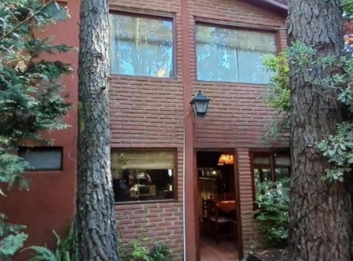 Casas en venta - 4 Dormitorios 2 Baños - Mar Azul 2