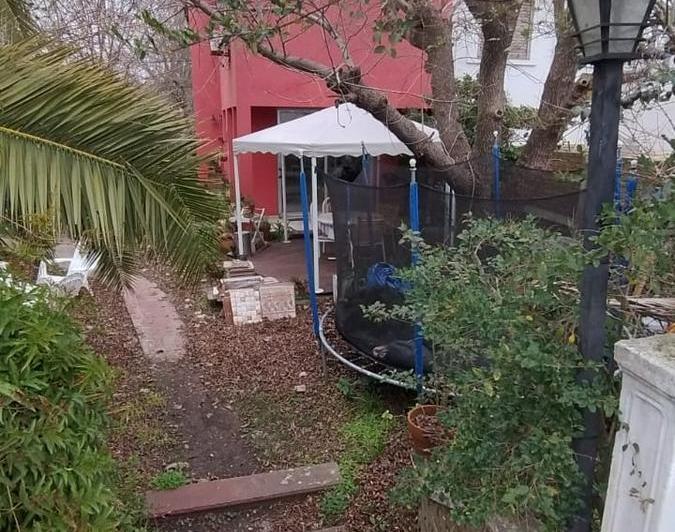 Casa en venta - 2 Dormitorios 1 Baño - Punta Lara 1