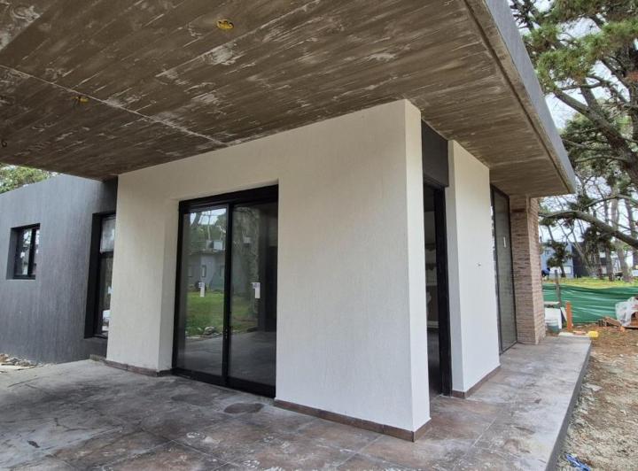 Casa en venta - 2 Dormitorios 2 Baños - Costa del Este 2