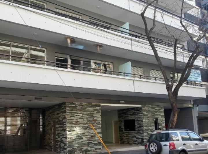 Departamento en venta - 3 Dormitorios 4 Baños - Parque Chacabuco 5