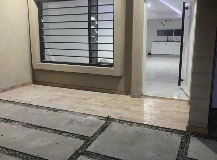 Dúplex en venta - 2 Dormitorios 2 Baños - Cochera - 150Mts2 - San Justo, La Matanza 3