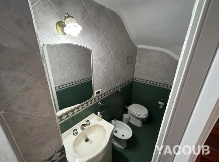 Casas en alquiler temporario - 4 Dormitorios 2 Baños - Mar del Plata 5