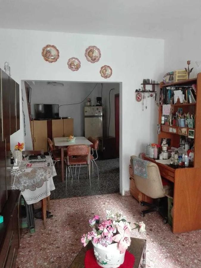 Casa en venta - 4 dormitorios 1 baño - 96mts2 - Don Bosco, Quilmes