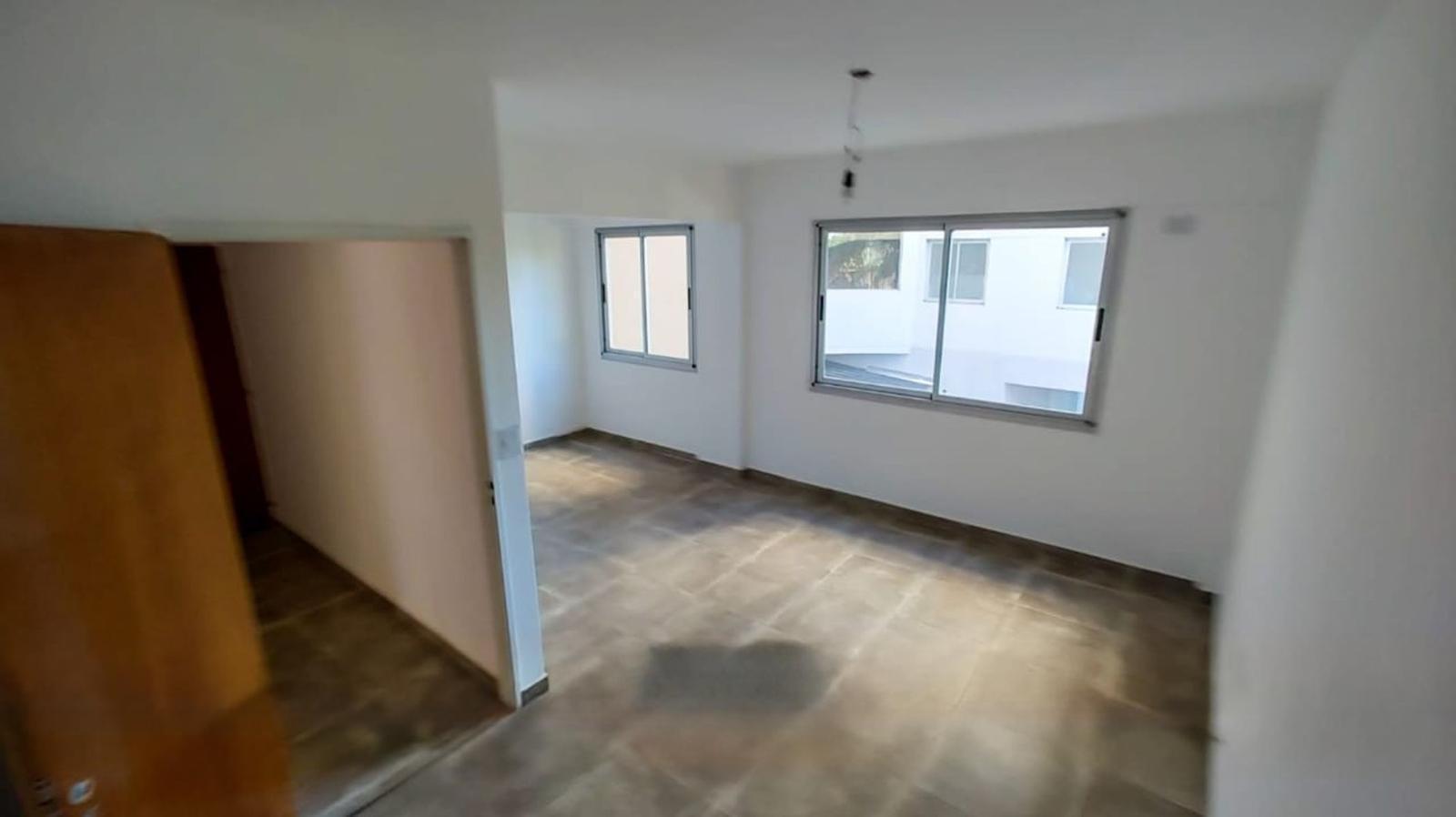 Foto de Departamento en venta - 2 Dormitorios 2 Baños - Merlo, imagen 2