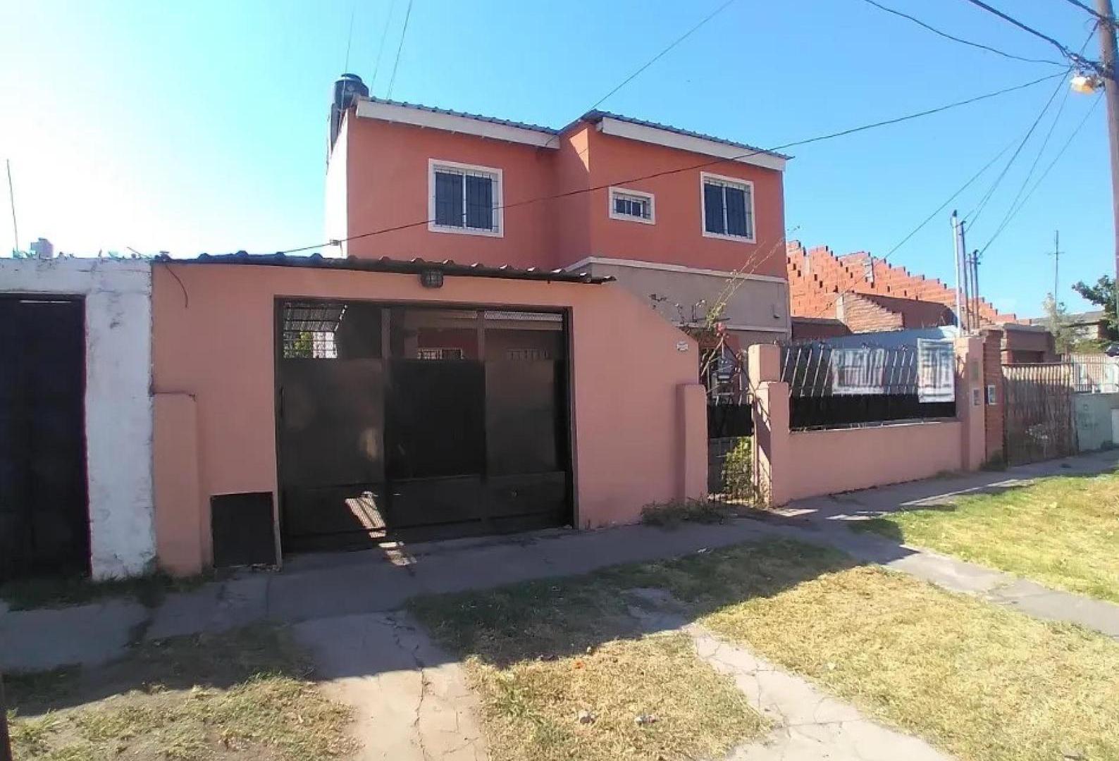 Casa en venta - 3 Dormitorios 2 Baños - José C. Paz