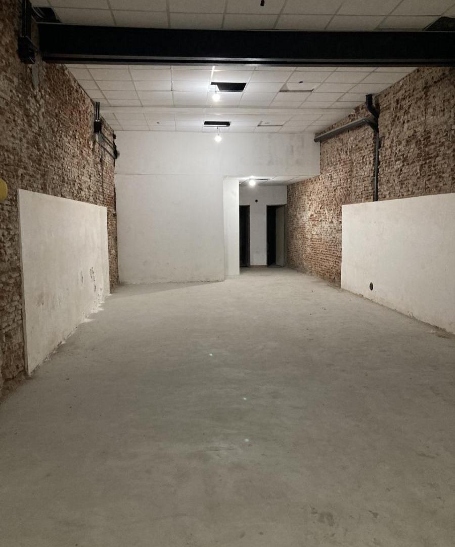 Edificio Comercial en venta - 9 Dormitorios 12 Baños Depósito - 432Mts2 - San Nicolás