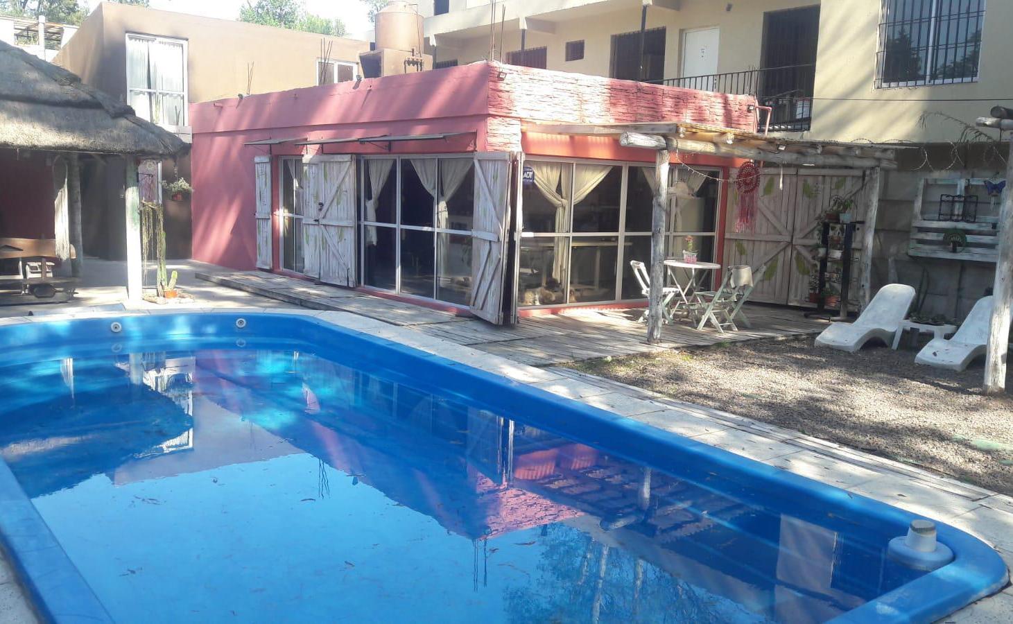 Casa en venta - 2 Dormitorios 2 Baños - 520Mts2 - Pilar