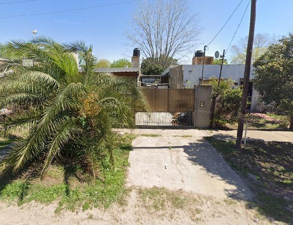 Casa en venta - 2 Dormitorios 1 Baño - Cochera - 240Mts2 - San Vicente