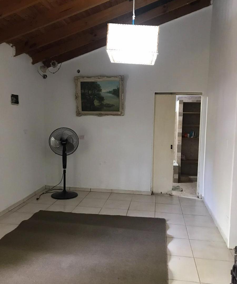 Casa en venta - 2 Dormitorios 1 Baño - General Rodríguez