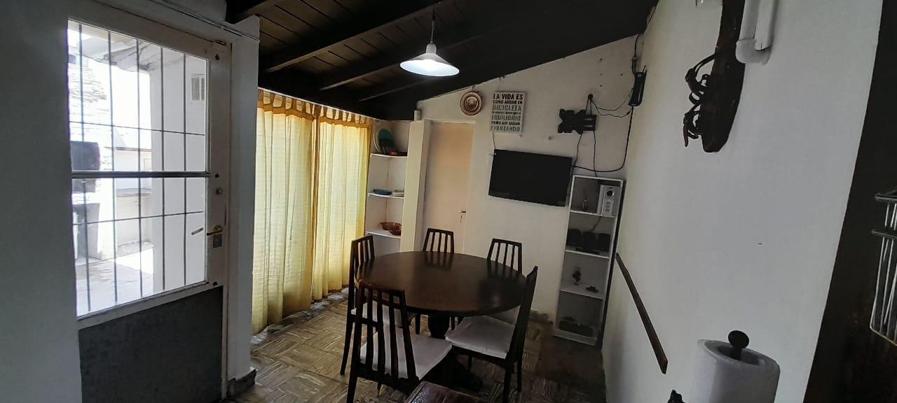 Casa en venta - 2 Dormitorios 1 Baño - Mar del Plata