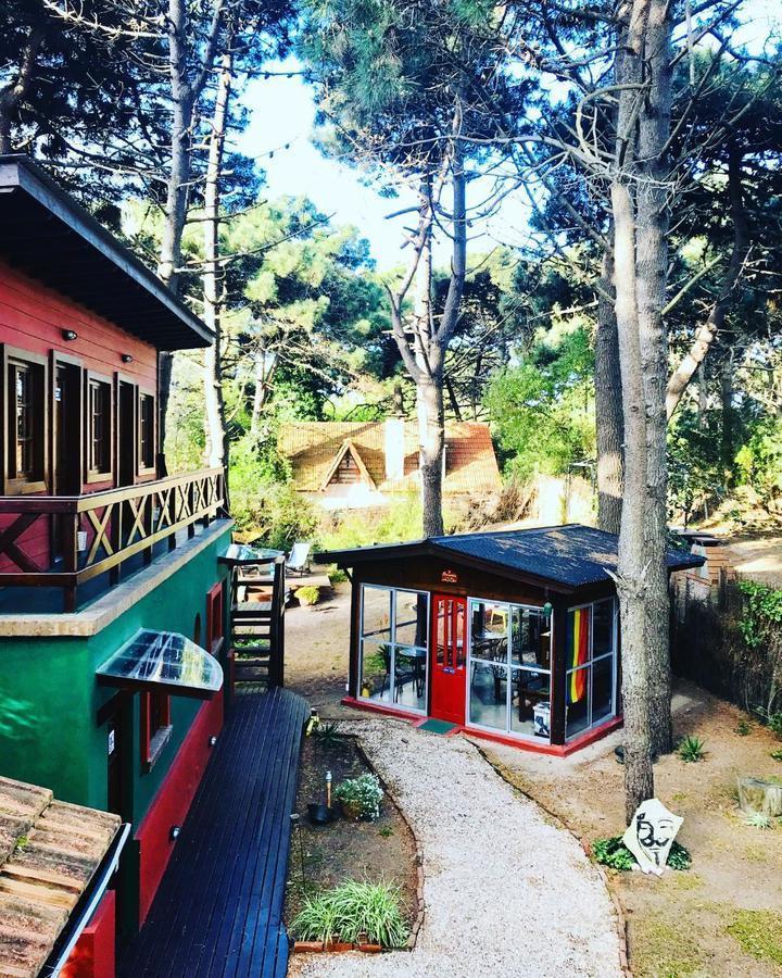 Foto de Complejo de dúplex - 8 Dormitorios 8 Baños 6 Cocheras - 675Mts2 - Mar Azul, imagen 5