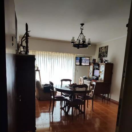 Departamento en venta - 3 Dormitorios 3 Baños - 75Mts2 - Caballito