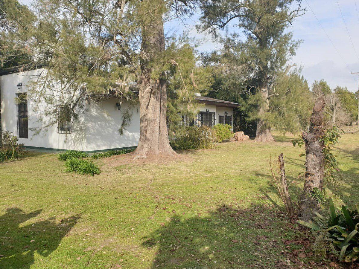 Casa en venta - 3 Dormitorios 10 Baños - 38202Mts2 - Gómez, Brandsen