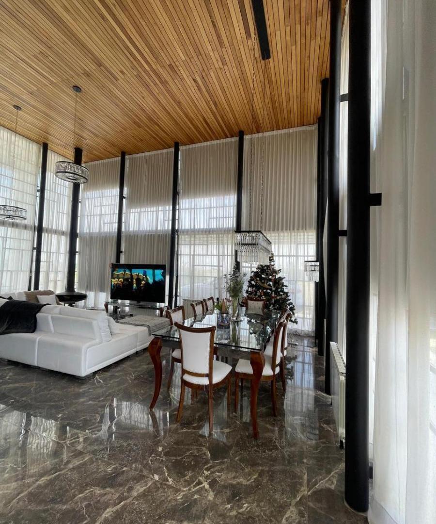 Casa en venta - 3 Dormitorios 3 Baños - 2.000Mts2 - Pilar