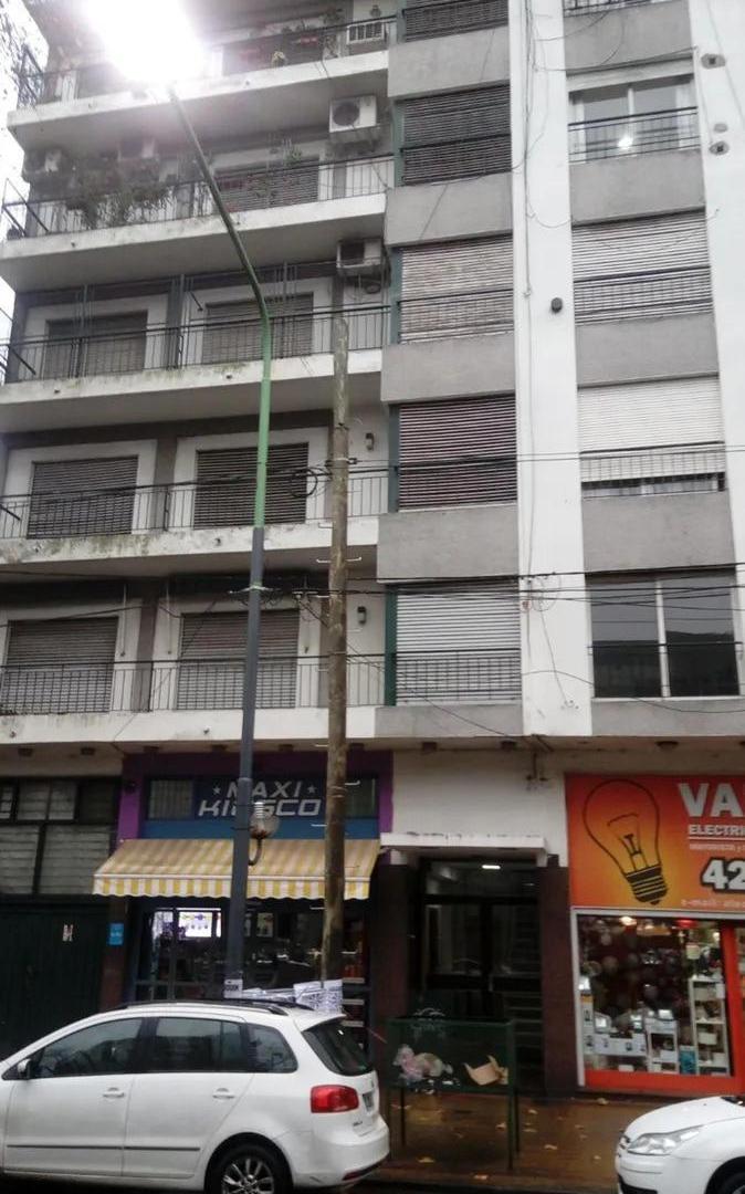 Departamento en alquiler - 4 Dormitorios 2 Baños - La Plata