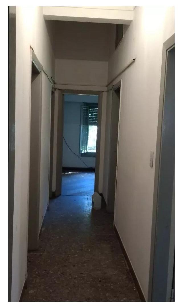 Casa en venta - 3 Dormitorios 2 Baños - 916Mts2 - Garín