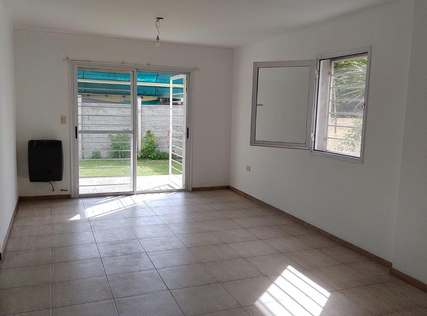 PH en venta - 2 Dormitorios 2 Baños - 255Mts2 - Ringuelet