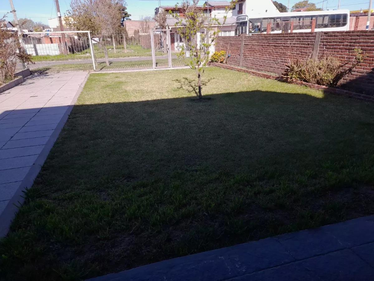 Foto de Casa en venta - 3 Dormitorios 2 Baños - 330Mts2 - Mar del Plata, imagen 3
