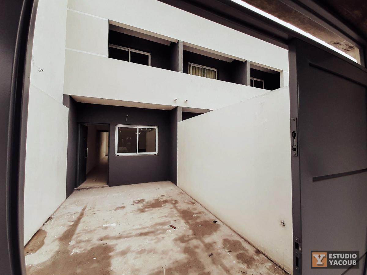Dúplex en venta - 2 dormitorios 2 baños - cochera - 87.33 mts2 - San Carlos, La Plata