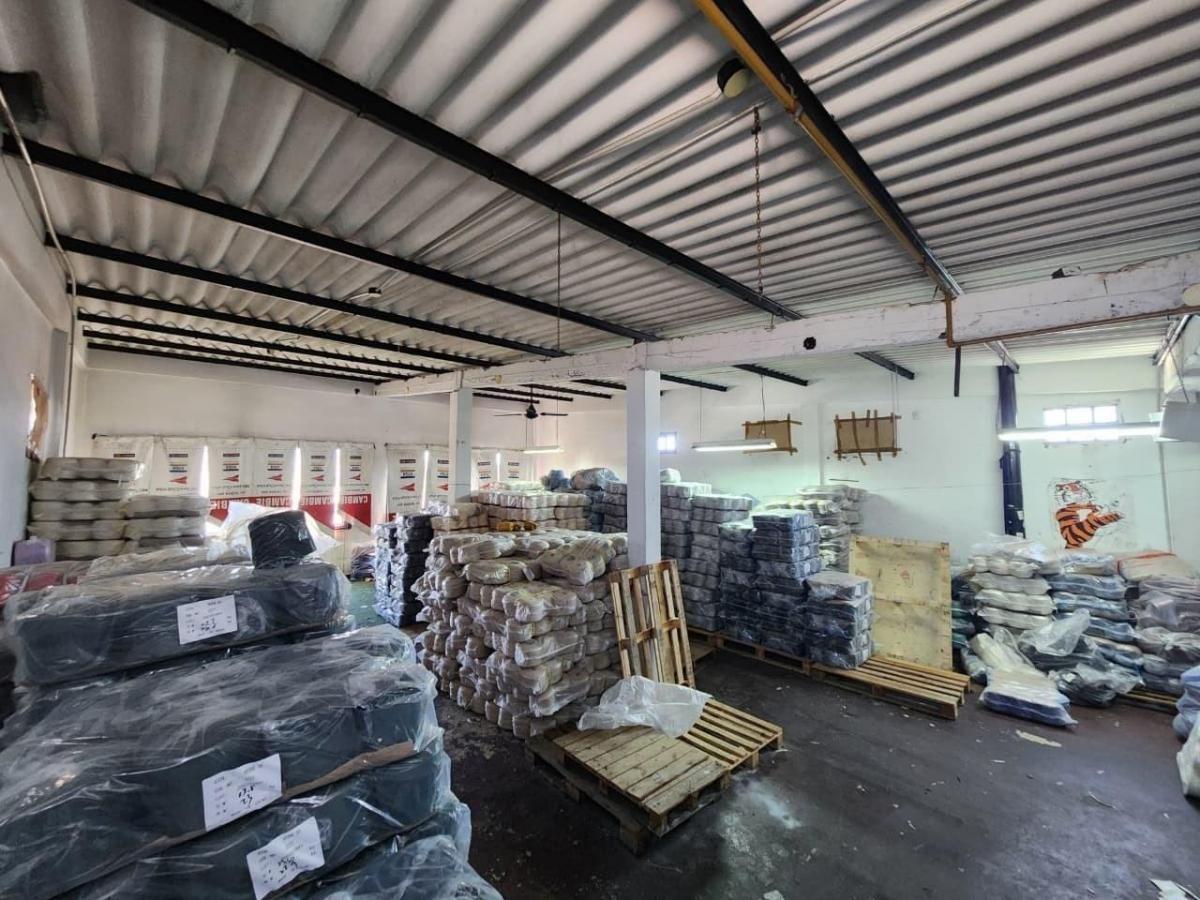 Galpón en venta - 7 Ambientes - Parque Chacabuco