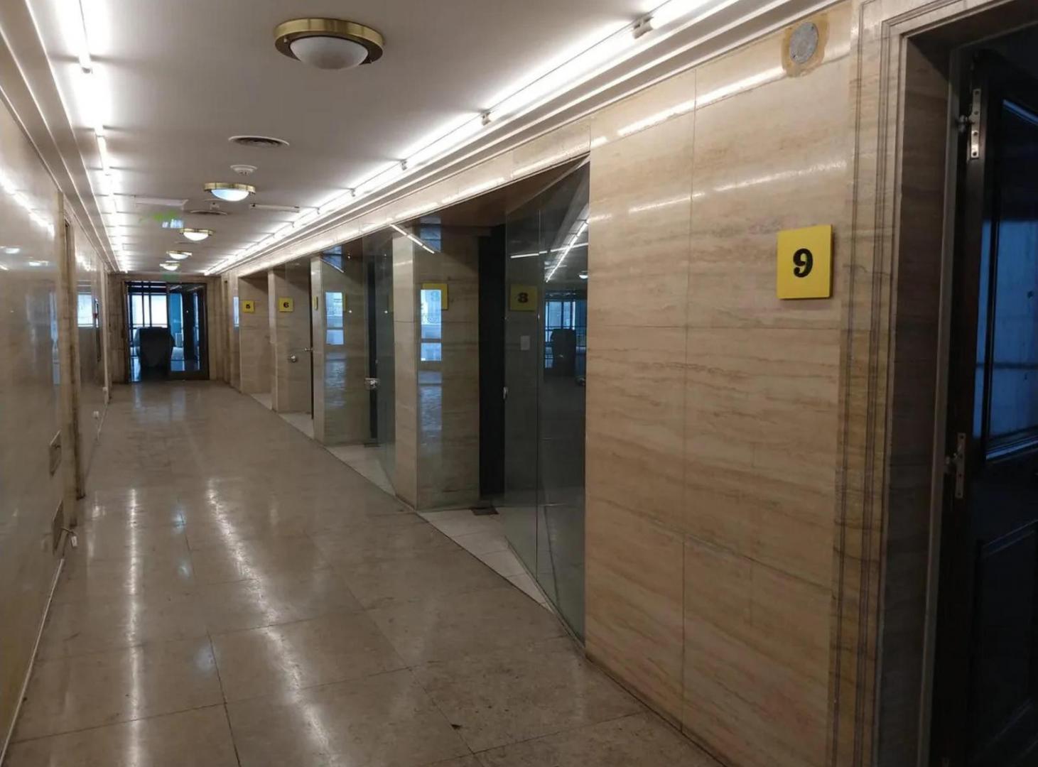 Oficina Comercial en alquiler - 22 Despachos 6 Baños - San Nicolás