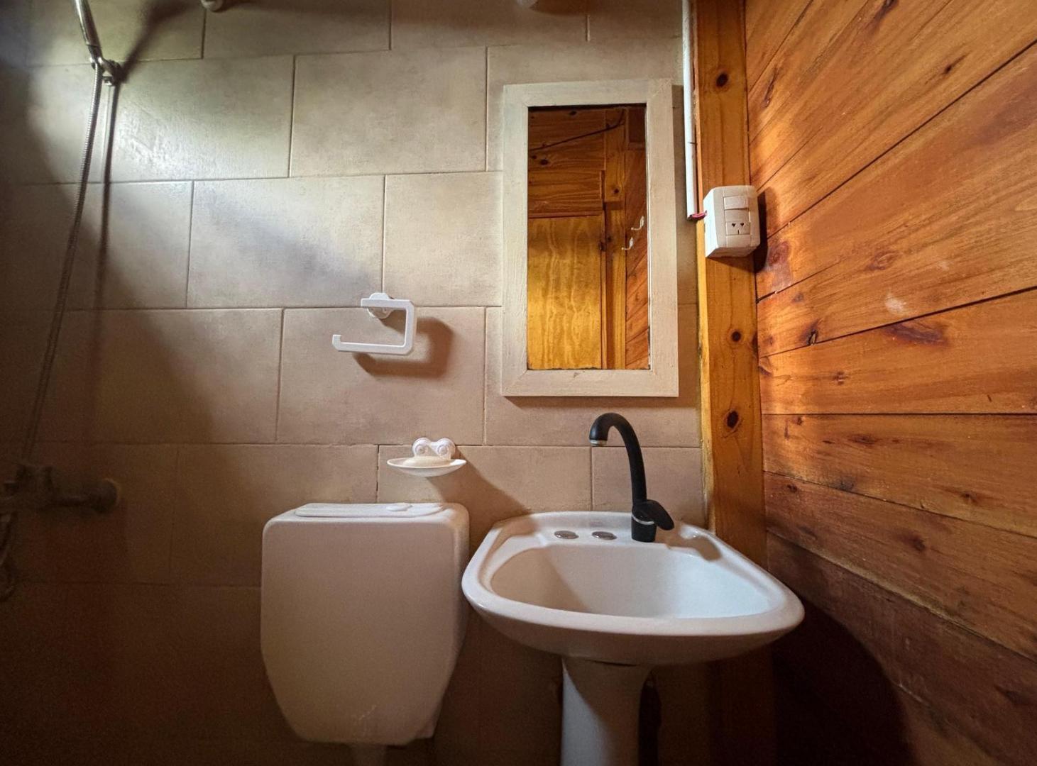 Casa en venta - 2 Dormitorios 1 Baño - San Clemente del Tuyú