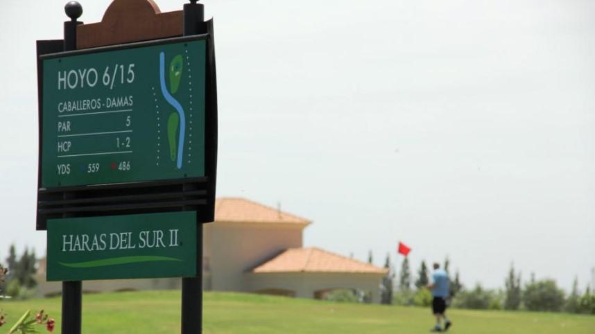 Foto de Terreno en venta - 960mts2 - Haras del Sur II, imagen 2