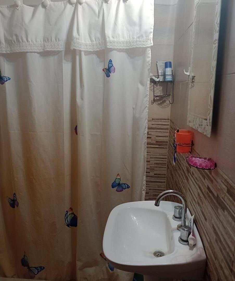 Departamento en venta - 2 Dormitorios 1 Baño - Santa Teresita