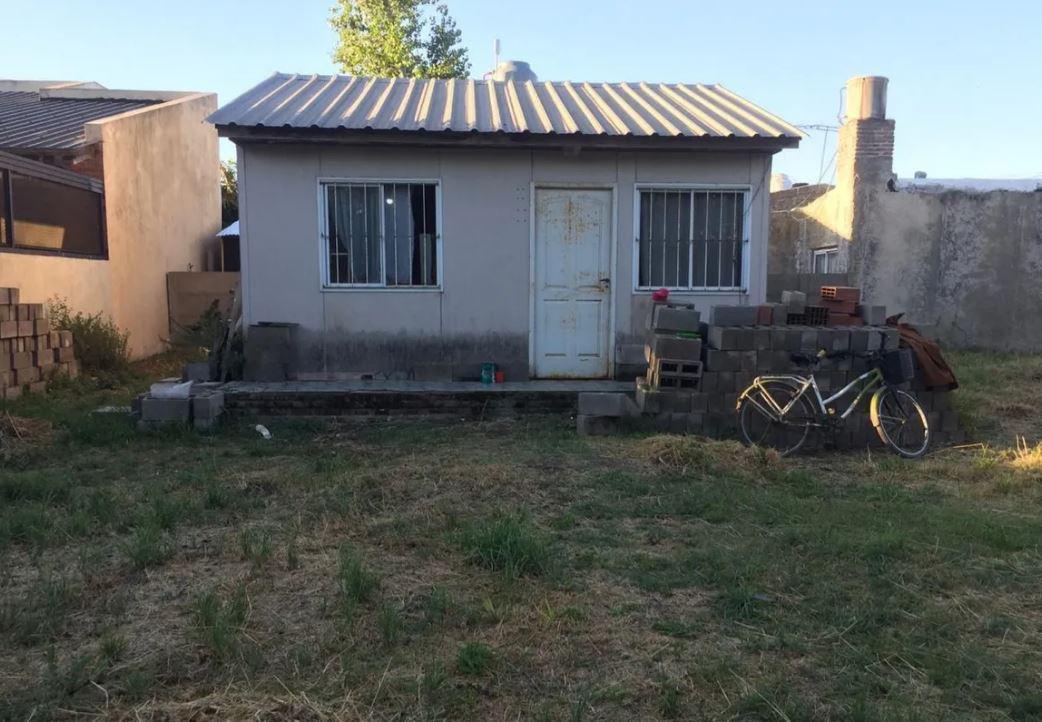 Casa en venta - 2 dormitorios 1 baño - 350 mts2 - Coronel Brandsen